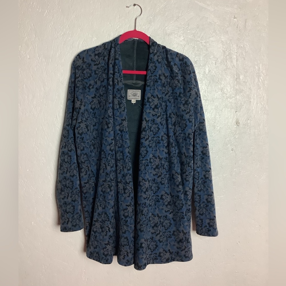 Super soft blue floral Ugg cardigan